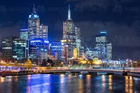 Choisissez parmi des contenus premium melbourne city night de la plus haute qualité. Image Of Melbourne City And Yarra River At Night With Lights Shining Austockphoto