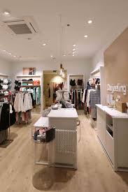 Livraison De La Boutique Darjeeling Evreux Etalages De Magasin Travail Darjeeling