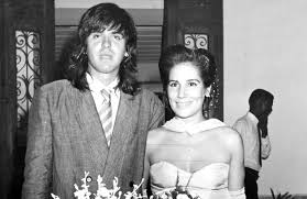 Orlando de morais filho (goiânia, 22 de janeiro de 1962) é um cantor e compositor brasileiro. Gloria Pires Casamentos Noiva Com Classe