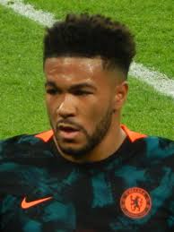 Reece James (futbolista nacido en 1999)