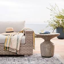 Tambor Concrete Outdoor Drum Side Table In 2020 Drum Side Table Concrete Dining Table Drum Coffee Table