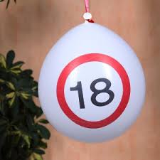Diese lustigen geschenke sind ausserdem noch sehr originell und sorgen ziemlich sicher auch für eine überraschung. Geschenke Zum 18 Geburtstag Online Kaufen