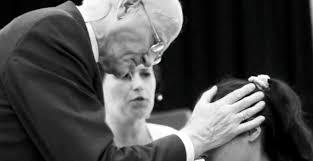 The famous evangelist jan zijlstra died at the age of 82. Rechter Zet Gebedsgenezer Jan Zijlstra De Kerk Uit Een Coup Robin De Wever Journalist Podcastmaker