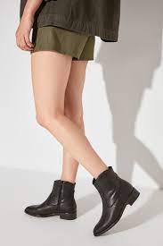 Trendyolmilla Hakiki Deri Siyah Kadin Bot Bootie Takaw20bo0267 Trendyol Bot Kadin Siyah