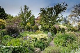 Cottage garden flowers margery fish. Margery Fish 1888 1969 Great British Gardens
