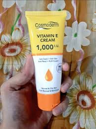 Nak kulit cerah, hilangkan bintik. Wanita Ini Berjaya Hilangkan Blackhead Parut Jerawat Guna 3 Produk Dari Drugstore Je Maskulin