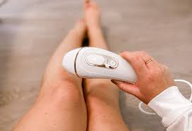 Schließlich ist die schmerzfreie, lang anhaltende haarentfernung mit den lichtbasierten geräten eine wirklich interessante alternative zu den herkömmlichen haarentfernungsmethoden. Braun Ipl So Schneidet Das Braun Silk Expert Pro 5 Ipl Gerat Im Test Ab Beauty Report