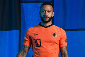 Memphis depay tattoo on arm. Barcelona Announce Signing Of Memphis Depay Fcb Lionel Messi Ronald Koeman