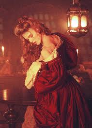 Pirates Of The Caribbean The Curse Of The Black Pearl Keira Knightley Fuckyeahcostumedramas Pirates Of The Caribbean Pirates Keira Knightley