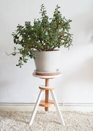 Porte Plantes A Faire Soi Meme Sellettes Et Suspensions Pour Pots Pot De Fleur Interieur Pot De Fleurs Porte Plantes