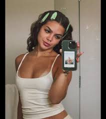 Foto: Mel Maia sobre vídeo fake de sexo: Eu, Mel, tô pouco me fodendo.  Todo mundo sabe que é um vídeo de inteligência artificial, mas todo mundo  insiste em falar que é real - Purepeople