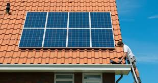Comment La Majorite Entend Mettre Fin Aux Arnaques A La Renovation Energetique Renovation Energetique Energetique Economies D Energie