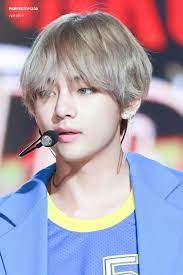Korea Korean Kpop Idol Pojkeband Bts Taehyung 39 S Dna Har Bangtan Langt Amp Bangtan Bts Dn Korean Hairstyle Bts Hairstyle Korean Hairstyle Long