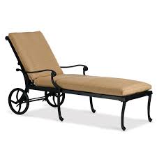 Check spelling or type a new query. Chaise Lounge With Cushion Decor Ideas