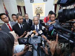 Who kecam diplomasi vaksin oleh kuasa besar dunia. Sultan Johor Sudah Perkenan Senarai Exco Baharu