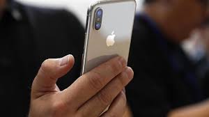 Apple menyematkan baterai berkapasitas 2.675 mah pada iphone 8 plus. Ternyata Ini Rahasia Kekuatan Baterai Iphone X Yang Besar Bakal Bisa Bertahan Sangat Lama Halaman 1 Blog Tribunjualbeli Com