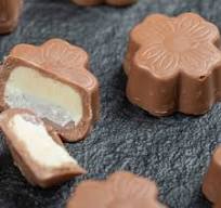 Receta de bombones de queso crema con chocolate, rápida y fácil