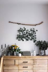Living Diy Dekorationsidee Zum Selbermachen Eukalyptus Vorhang Furs Wohnzimmer In 2020 Vorhange Furs Wohnzimmer Dekorationsideen Dekoration Fur Zimmer