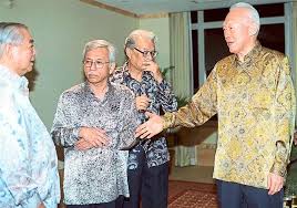 This is wan zaleha in her prime (ignore the fugly polka dot dress). Who Is This Millionaire Who Was Chosen To Save Malaysia S Economy Twice