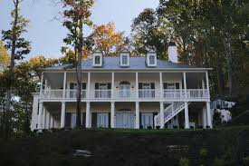 Aug 23, 2019 · the 1753 jacob keim farmstead in oley, pennsylvania, is typical of this vernacular colonial style. That S An Interesting Looking House Colonial Style Homes