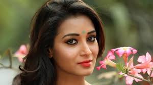 She is best known for playing the role of 'prerna sharma' in star plus' tv shweta tiwari was born on saturday, 4 october 1980 (age 39 years; Bhanu Sree Wiki Age Boyfriend Husband Caste Biography More Wikibio
