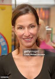 532 Caroline Rowley Stock Photos, High-Res Pictures, and Images