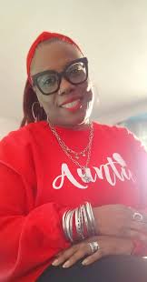 It's FRIDAY! 🥳 Order update: I'll be finishing lots of orders throughout  the weekend in my new space! Thank you all for being patient as I have lots  of orders to work