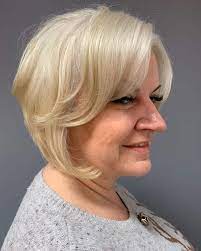 15 Slimming Short Hairstyles For Women Over 50 With Round Faces