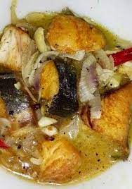 Untuk menikmati santapan ikan laut dengan berbagai manfaat ini tentu tidak perlu impor dari luar negeri. Ikan Tenggiri Masak Taucu Mackerel Malaysian Food Comfort Food Malaysian Cuisine
