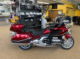 Advertised pricing excludes applicable taxes title and licensing, dealer set up, destination, reconditioning and are subject to change without. New 2021 Honda Gold Wing Tour Automatic Dct Motorcycles In Algona Ia Hon300214 Candy Ardent Red