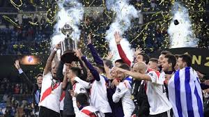 La llegada a madrid de los dos equipos de mayor rivalidad en buenos aires esta siendo la noticia del día en la capital española. Through The Lens Joy And Sorrow At The Copa Libertadores Final Sports China Daily