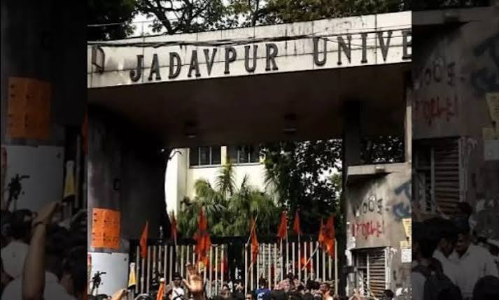 ABVP, Left Student Groups Clash on JU Campus; VC to Set Up Probe Panel