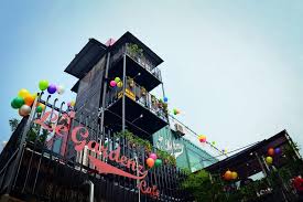 Hotel 99 seri kembangan serdang is located in seri kembangan, 3.3 km from the mines shopping mall and 3.9 km from mines international exhibition & convention centre. Le Gardenz Cafe Your 4th Place To Chillax Enjoy Good Coffee And Food