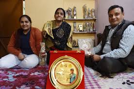Learn how rich is in this year and how spends money? Shivam Mavi Cricketer Girlfriend Weight Height Age Records And More India Fantasy