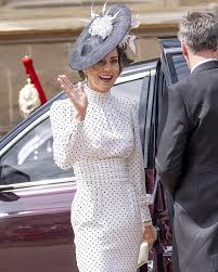 احدث صيحات ربيع و صيف 2026 Polka dots ⚪️⚫️ او المنقط بكل انواعه اشوفها من اكثر الاقمشة او الطبعات الكلاسيكية بالحياة و يلي ماتروح موضتها ابداً يمكن بسنوات تقل و سنوات