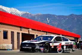 Starting order, pole for sunday's race without qualifying. Nascar Cup Fontana Starting Lineup In Pictures