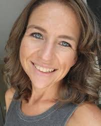 Jessica Calvert's Instagram, Twitter & Facebook