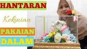 Sep 27, 2018 · kotak seserahan mika ini dijual 1 set berisi 4 buah. Cara Membuat Hantaran Dari Pakaian Dalam Youtube