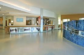 Het is daardoor ideaal voor toeristen. Die Resine Von Ceramica Fioranese Fioranese