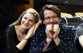 Find top songs and albums by lovasi andrás including ráadás (feat. Hajlektalanokert Uszik Foldes Eszter Es Lovasi Andras