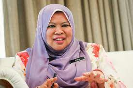 Women, family, and community development minister datuk seri rina harun will soon settle the rm2.3 million lawsuit filed against her by a french production company. Covid 19 Women Family Development Minister Rina Harun Tests Positive The Star