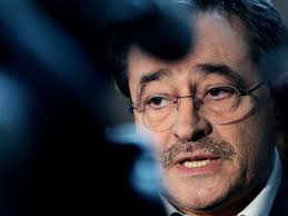 O antigo jogador e treinador do f. Antonio Oliveira Ultrapassa Joaquim Oliveira Como Accionista Do Fcp Empresas Jornal De Negocios