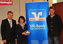 Zum schwangerschaftsshooting werden oft kleine accessoires mitgebracht, wie hier zum beispiel ein ultraschallbild. Vr Bank Cup 2016 Gruppenauslosung Heimspiel Sportportal Fur Amateurfussball Im Munsterland