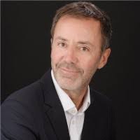 900+ "Nicolas ." profiles