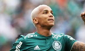 De acordo com o jovem volante, o centroavante deu boas referências sobre o time português: Deyverson Nao Seguira No Getafe E Pode Voltar Ao Palmeiras