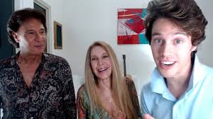 In English The Allende Tripod' Funny Experiences & Adan Singing