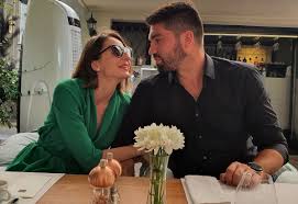 Concertul a fost scurt, dar foarte reusit. Cine Este Pavel Popescu SoÈ›ul Anei Maria BranzÄƒ Cum S Au Cunoscut Cei Doi B1tv Ro
