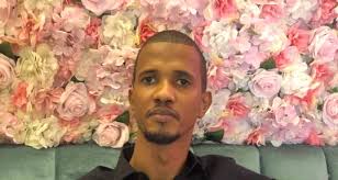 Mixing & Mastering Engineers, Producers & Songwriters who worked with  Modern Family