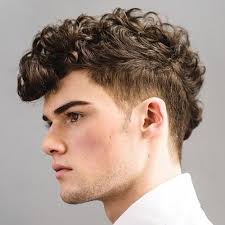 Men S Hairstyles Haircuts 2020 Mens Hairstyles Curly Men S Curly Hairstyles Curly Hair Styles