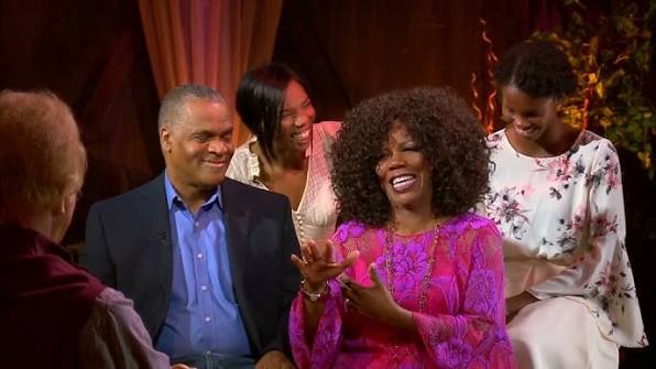 Bill Gaither talks with Lynda Randle & Family - YouTube